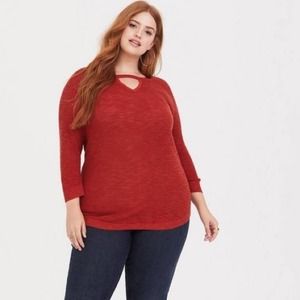 Torrid 0 Women’s Red Orchard Keyhole Pullover Tunic Size‎ Large